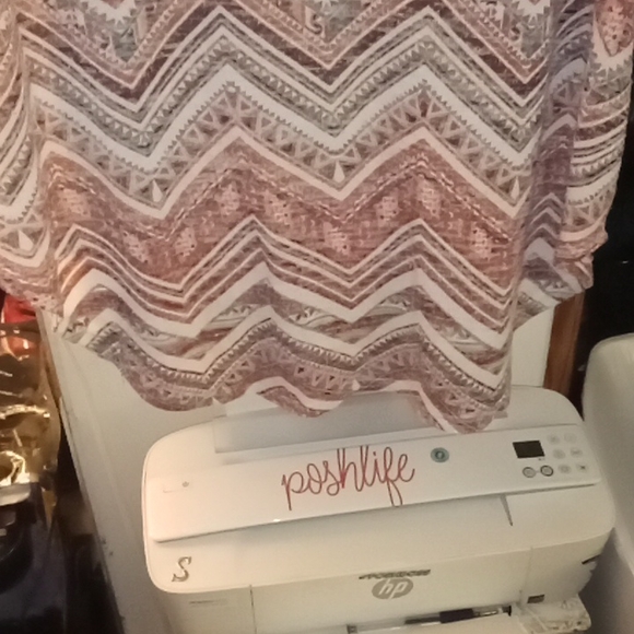 Almost Famous plus size asymmetrical tank top - Picture 6 of 10